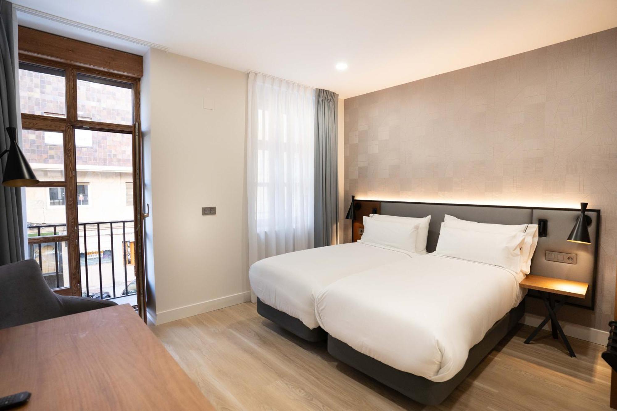 Prisma Suites Salamanque Extérieur photo